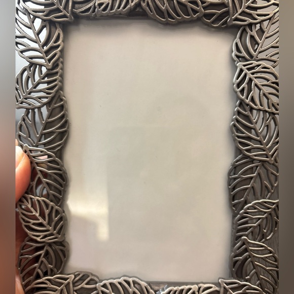 Malden Frame Pewter Leaf Standing‎ Photo Frame Metal Heavy - Picture 8 of 12